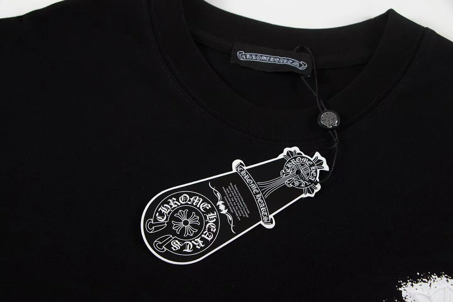 🅿️146 Style: 2025 new Croix Heart short-sleeved T-shirt Material: High version 300g double yarn combed cotton Size: S～XL Color: Black Style number: Z021